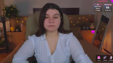 Snapshot of viola__shy chatting on 03/24/26, 09:20 Viola online show from 03/24/26, 09:20