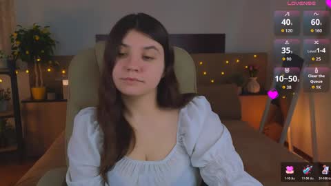 Snapshot of viola__shy chatting on 03/31/26, 07:03 Viola online show from 03/31/26, 07:03