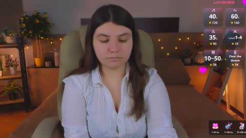 Snapshot of viola__shy chatting on 04/05/26, 07:44 Viola online show from 04/05/26, 07:44