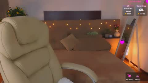 Snapshot of viola__shy chatting on 04/10/26, 08:46 Viola online show from 04/10/26, 08:46