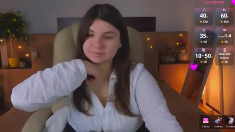 Snapshot of viola__shy chatting on 04/14/26, 08:15 Viola online show from 04/14/26, 08:15