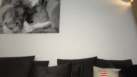 Vio online show from 12/01/25, 05:56