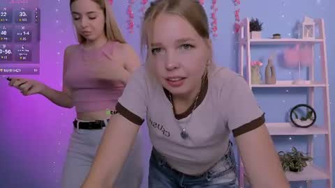 viola_sweet_ online show from 06/19/26, 08:18