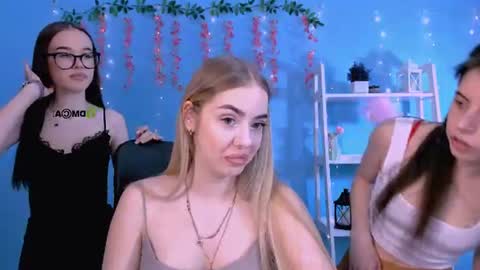 viola_sweet_ online show from 07/04/26, 08:20