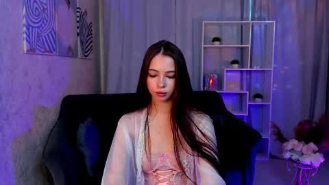 Snapshot of violarivera chatting on 12/04/25, 08:23 violarivera online show from 12/04/25, 08:23