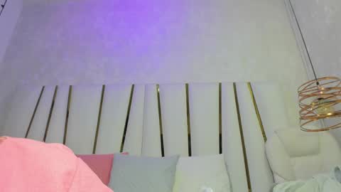 Snapshot of violeet_gray chatting on 05/21/26, 11:39 violeet_gray online show from 05/21/26, 11:39