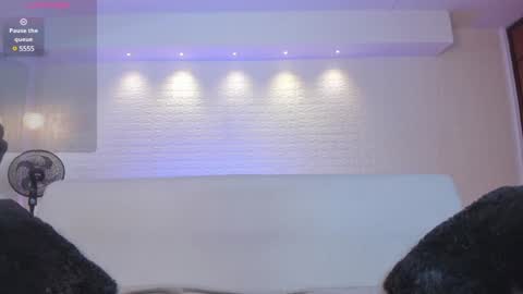 Violett  Everyday From 0530 to 1430 Col Time online show from 12/28/24, 10:47