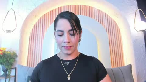 Snapshot of violeet_scottt chatting on 07/03/26, 01:28 Violette online show from 07/03/26, 01:28