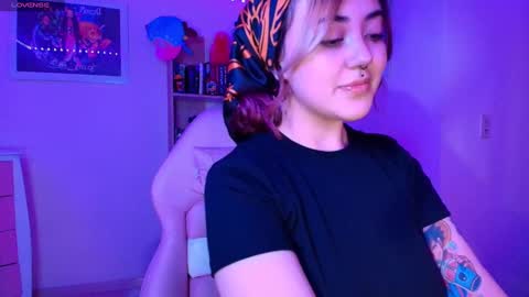 violet online show from 09/14/25, 12:21