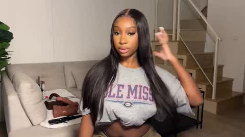 Fantasy Black Girl online show from 11/03/25, 06:36