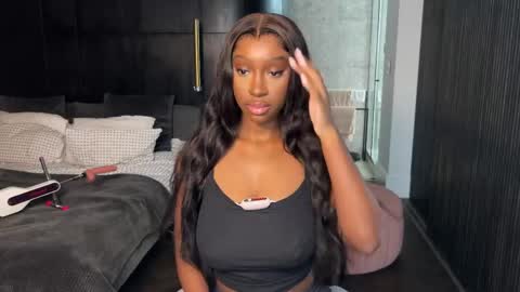 Snapshot of violet6xft chatting on 05/27/26, 11:07 Fantasy Black Girl online show from 05/27/26, 11:07