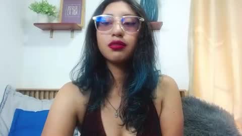 V I O L E T  online show from 07/01/26, 03:56
