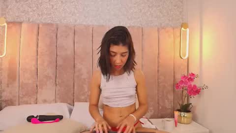 Snapshot of violet_606 chatting on 11/03/25, 12:28 Violeta online show from 11/03/25, 12:28