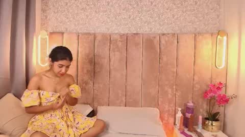 Snapshot of violet_606 chatting on 11/18/25, 03:27 Violeta online show from 11/18/25, 03:27