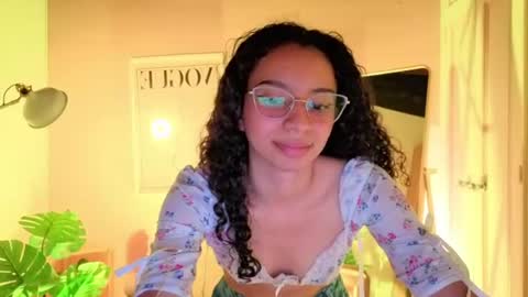 violet__15 online show from 07/01/26, 06:40