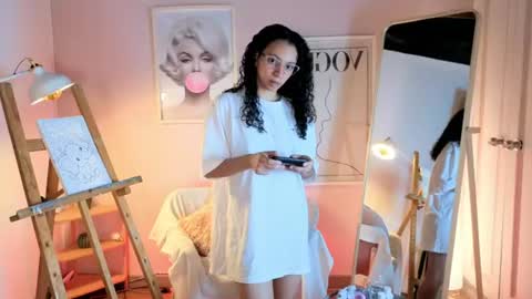 violet__15 online show from 07/18/26, 12:09