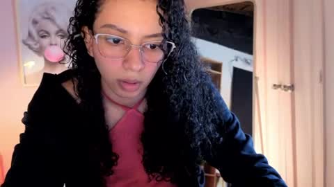 violet__15 online show from 07/21/26, 12:07