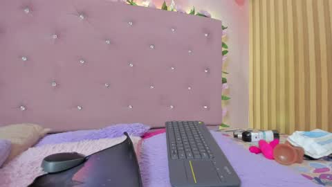 Snapshot of violet__taylor_ chatting on 06/08/26, 02:23 violet__taylor_ online show from 06/08/26, 02:23
