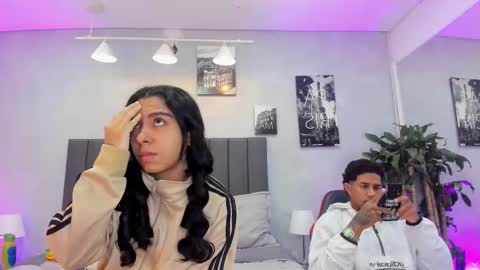 Violet and Myers online show from 11/12/25, 11:10