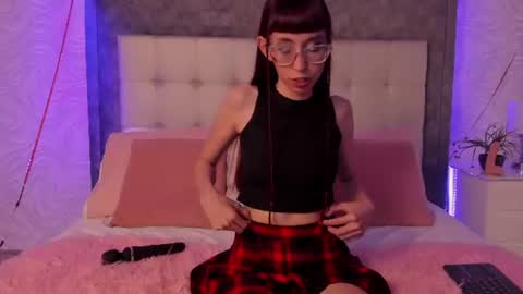 Violet  online show from 06/28/26, 09:10