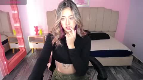 violet online show from 12/09/24, 04:37