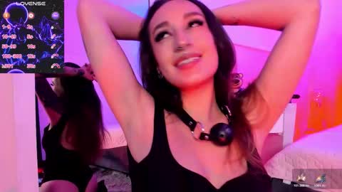 Violet Jones online show from 11/25/25, 02:17