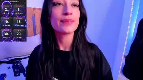 Snapshot of violet_jonesss chatting on 07/28/26, 06:20 Violet Jones online show from 07/28/26, 06:20