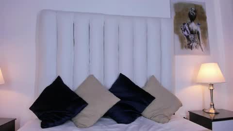 Snapshot of violet_queen2 chatting on 11/05/25, 07:47 Mary online show from 11/05/25, 07:47