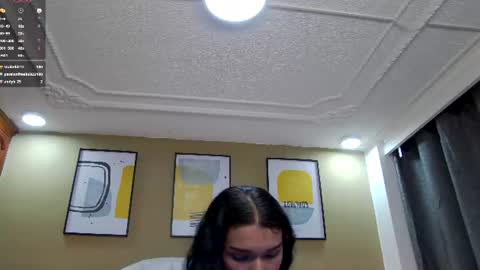 Snapshot of violet_rice chatting on 06/11/26, 02:53 Violet online show from 06/11/26, 02:53