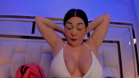 Snapshot of violet_sm chatting on 12/01/25, 03:00 violet_sm online show from 12/01/25, 03:00