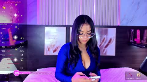 Violeta online show from 12/18/24, 04:06