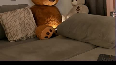 Violet online show from 10/08/25, 12:41