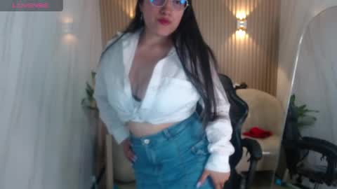 Snapshot of violet_tf chatting on 05/28/26, 08:39 Violet online show from 05/28/26, 08:39