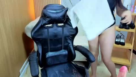 Violet online show from 07/11/26, 08:22