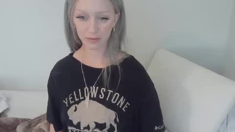 Snapshot of violet_winter97 chatting on 12/22/24, 07:10 violet_winter97 online show from 12/22/24, 07:10