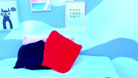 violeta_1404 online show from 12/03/25, 12:58