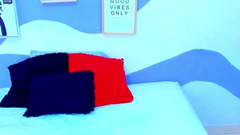 violeta_1404 online show from 12/04/25, 12:47