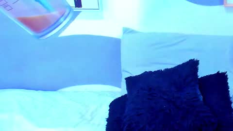 violeta_1404 online show from 12/05/25, 01:52