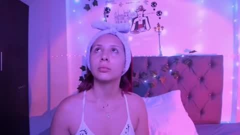 Snapshot of violeta_blaze1 chatting on 03/25/26, 10:32 Violeta online show from 03/25/26, 10:32
