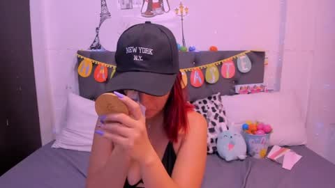 Snapshot of violeta_blaze1 chatting on 04/03/26, 12:03 Violeta online show from 04/03/26, 12:03