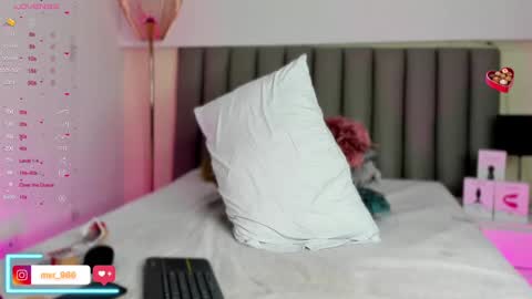   online show from 02/15/25, 12:04