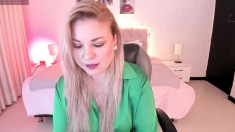 violeta_hotter_ online show from 10/21/25, 10:49
