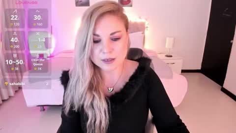 violeta_hotter_ online show from 10/25/25, 11:07