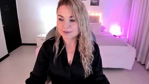 violeta_hotter_ online show from 11/07/25, 10:15