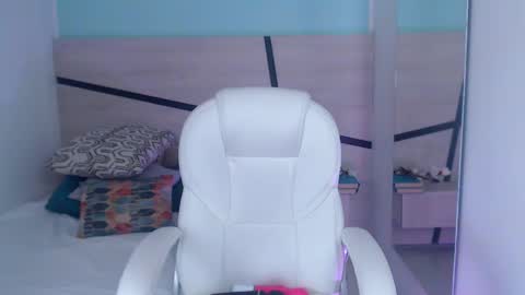 Violeta leon online show from 01/11/25, 06:56