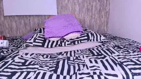Snapshot of violeta_london chatting on 02/27/25, 03:04 violeta london online show from 02/27/25, 03:04