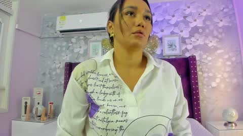 violeta_medina online show from 12/22/24, 03:44