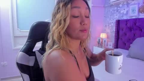 violeta_medina online show from 10/15/25, 09:20