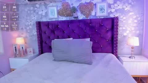 violeta_medina online show from 11/18/25, 11:03