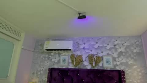 violeta_medina online show from 04/30/26, 03:02